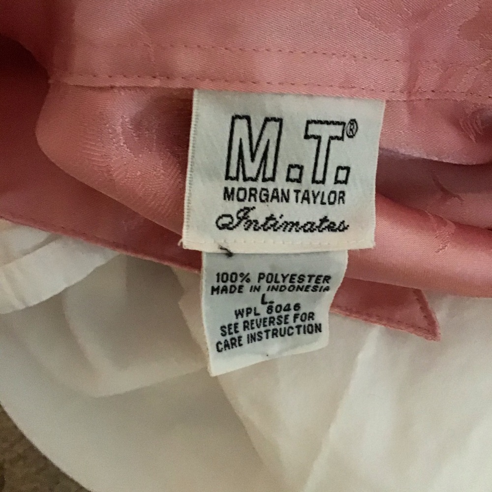 Pink night shirt - Picture 3 of 3